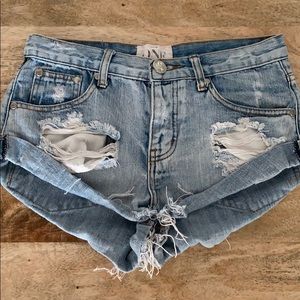 1 teaspoon distressed blue jeans short